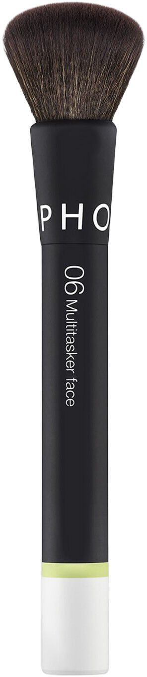 06 Multitasker face brush - Intuitiv applicering med perfekt finish