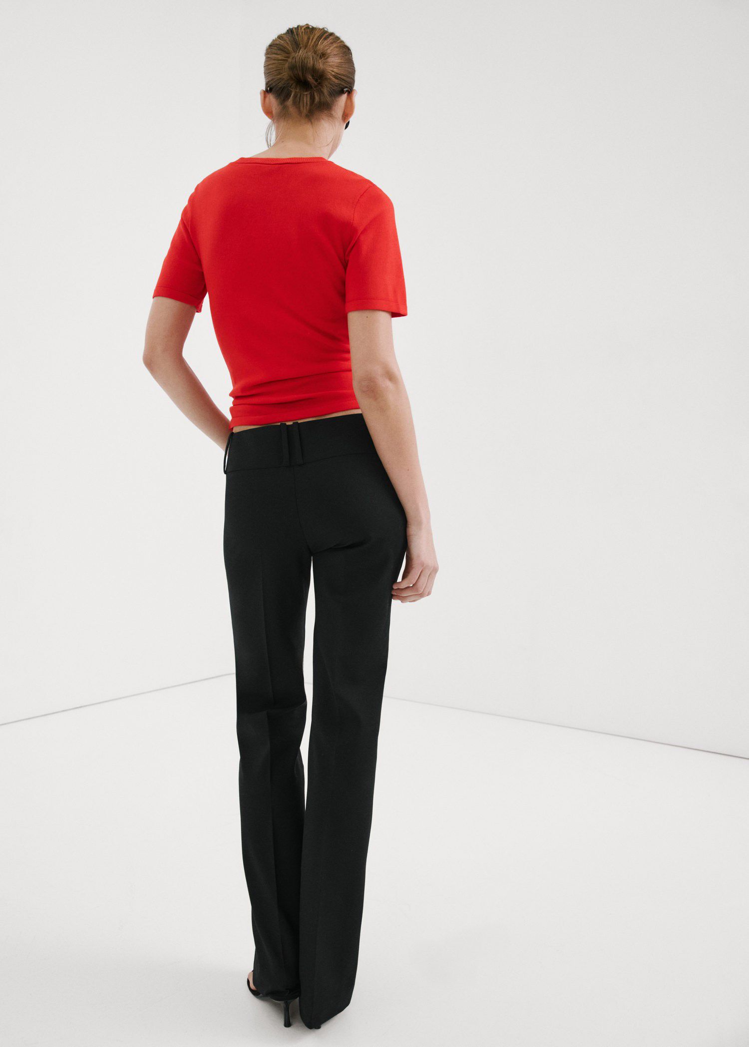 Straight-leg trousers with belt loo