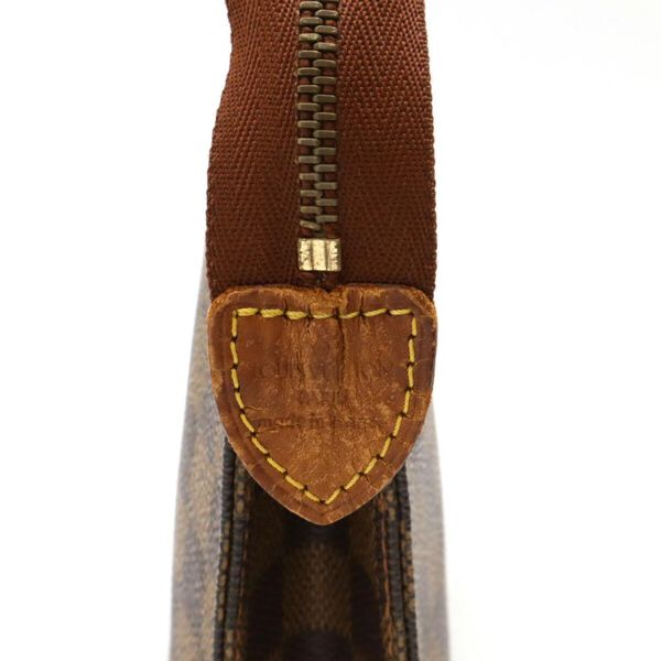 Louis Vuitton Poche Toilette