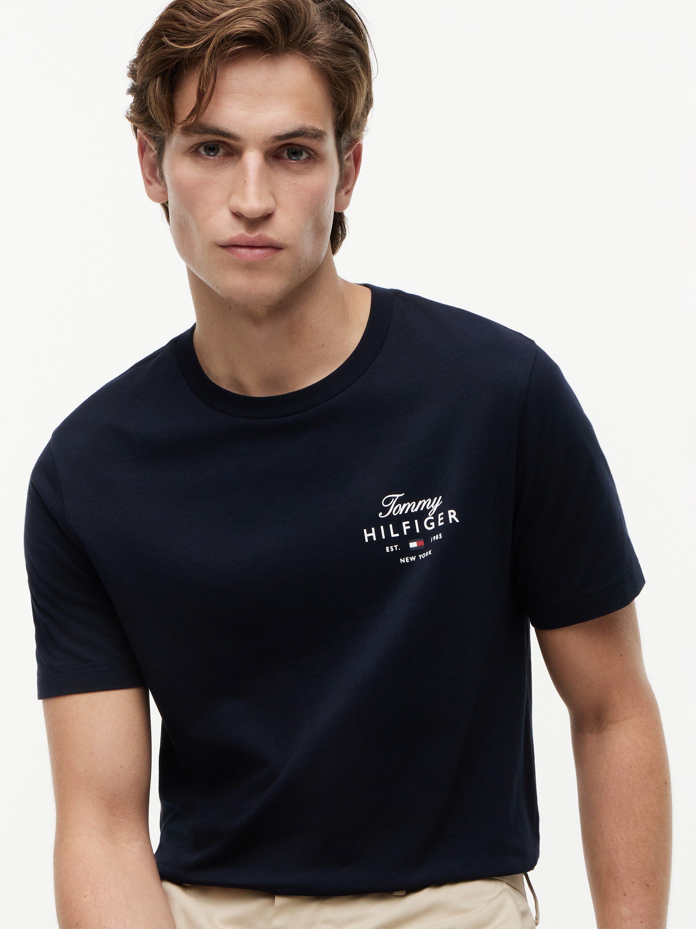 SCRIPT STACK REGULAR TEE