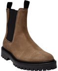 Chelsea boots