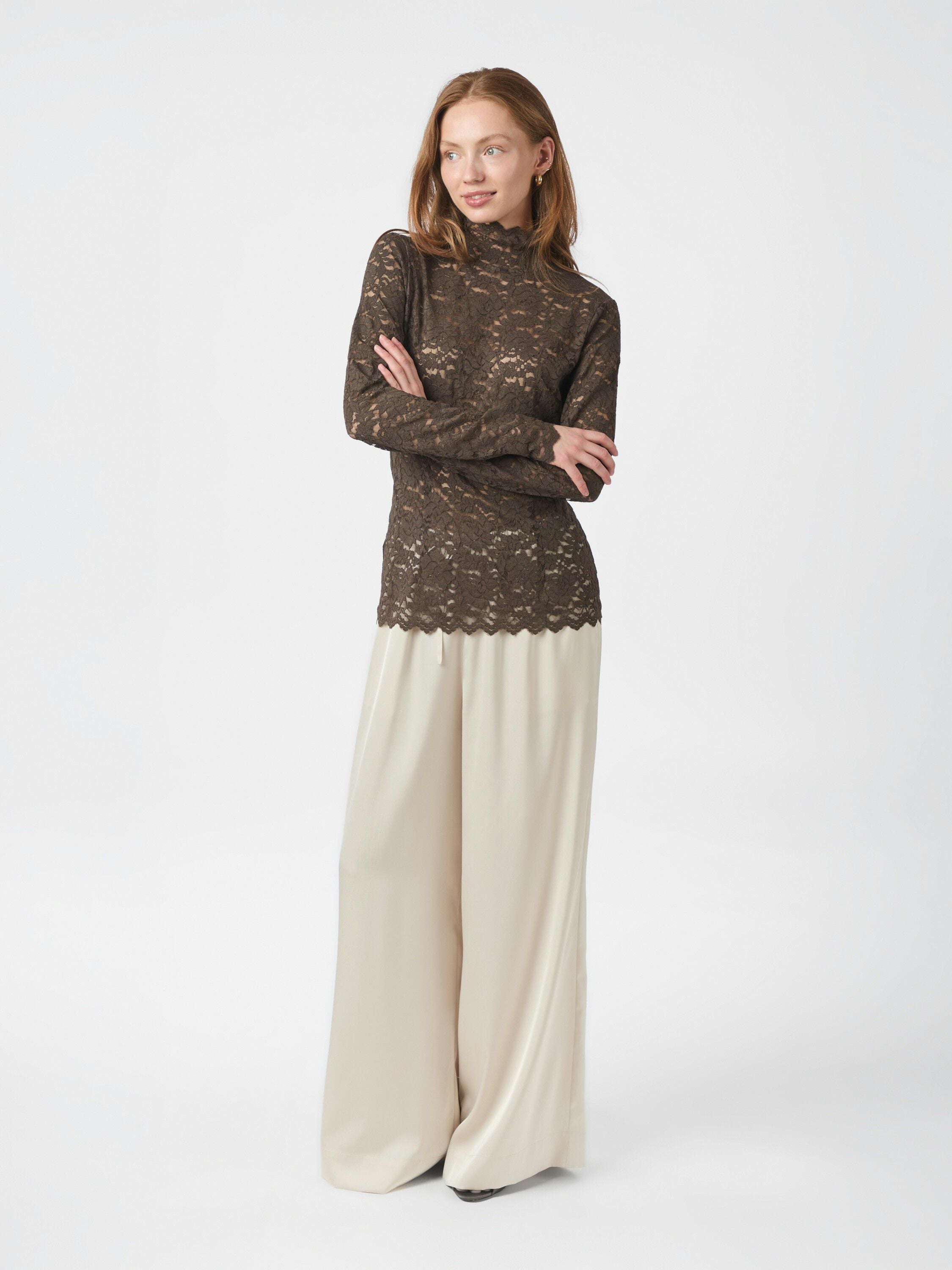 Liza Laceflower Blouse