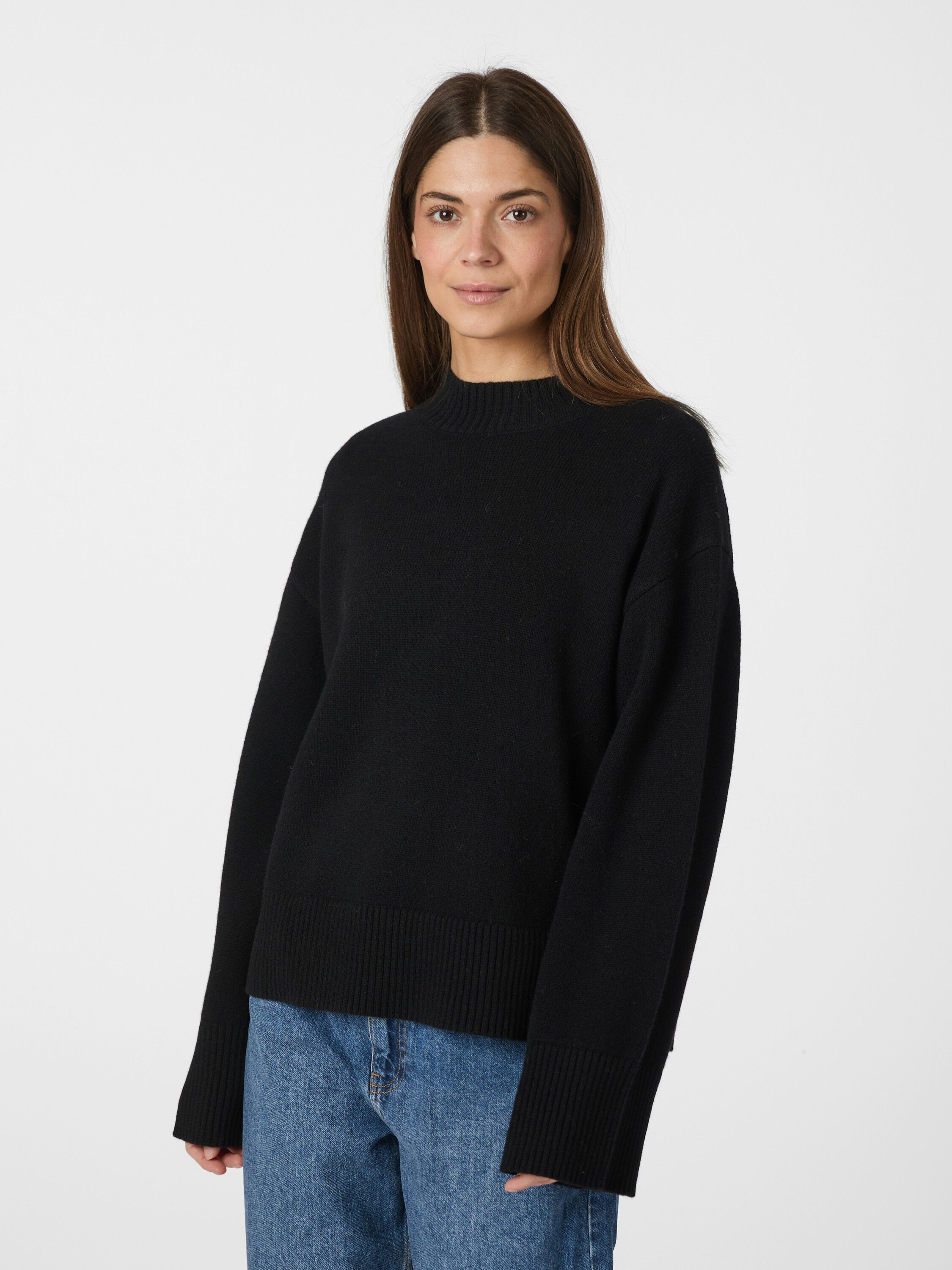 Hendrick Knit Blouse