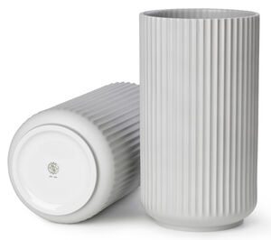 Lyngbyvasen ljusgr&aring;