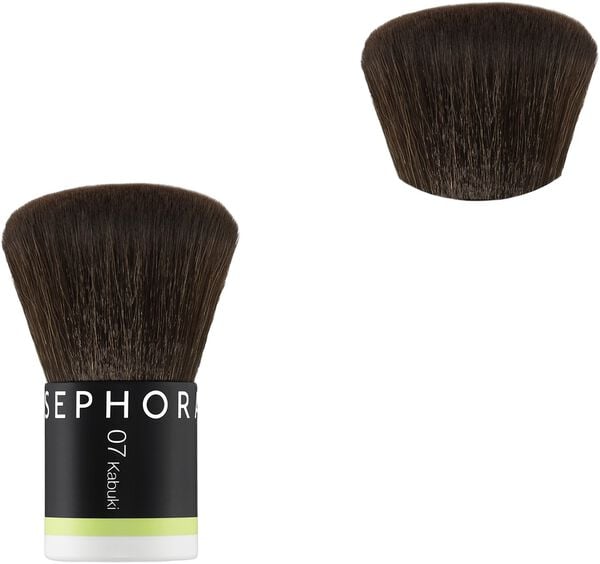 07 Kabuki brush - Intuitiv applicering med perfekt finish