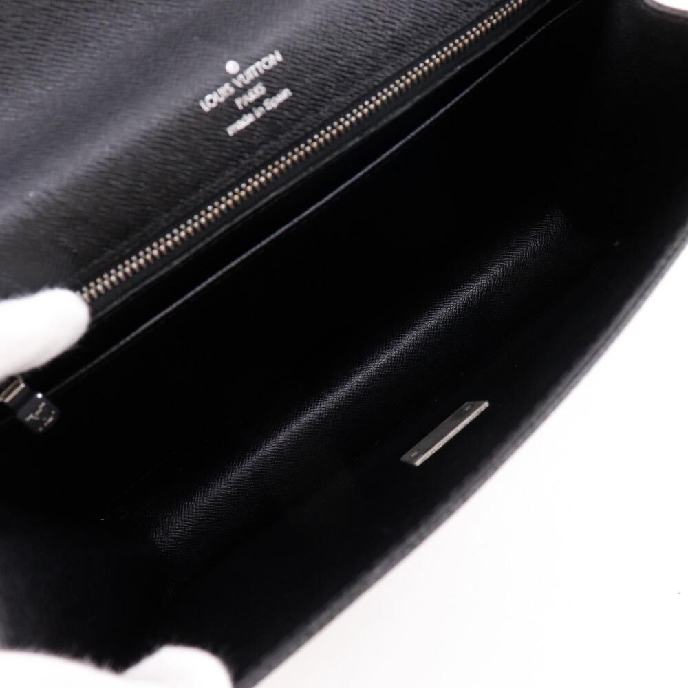 Louis Vuitton Clutch