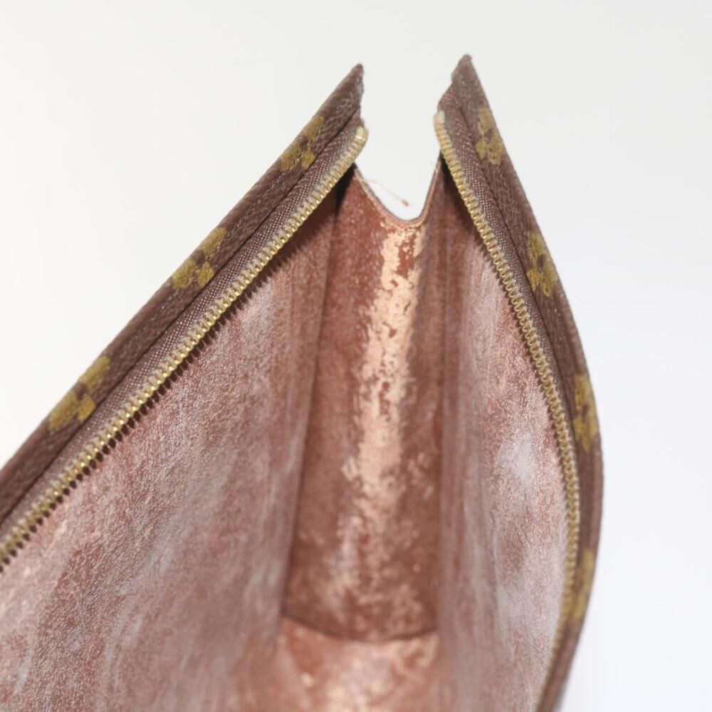 Louis Vuitton Poche Toilette