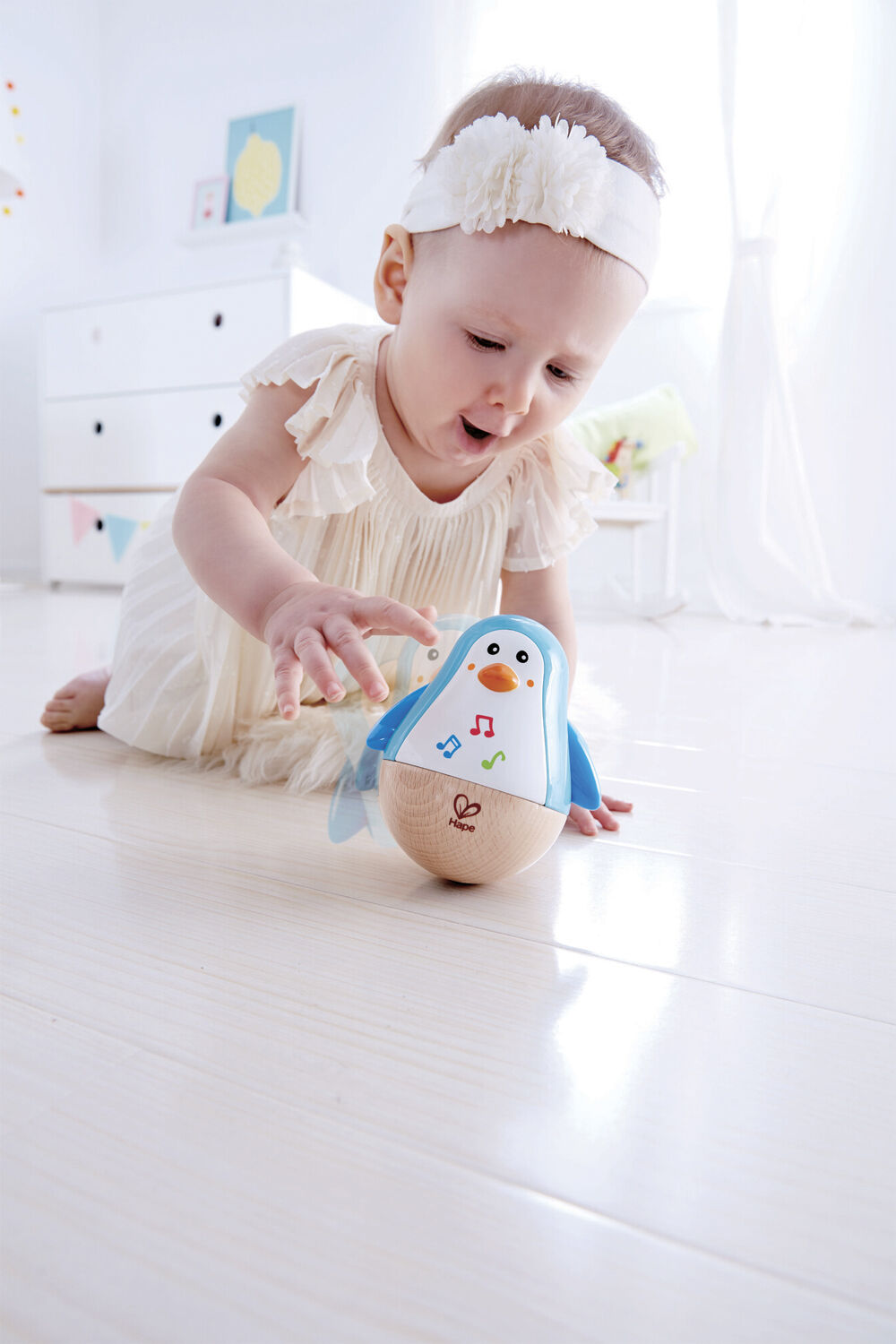 Hape Penguin Wobbler