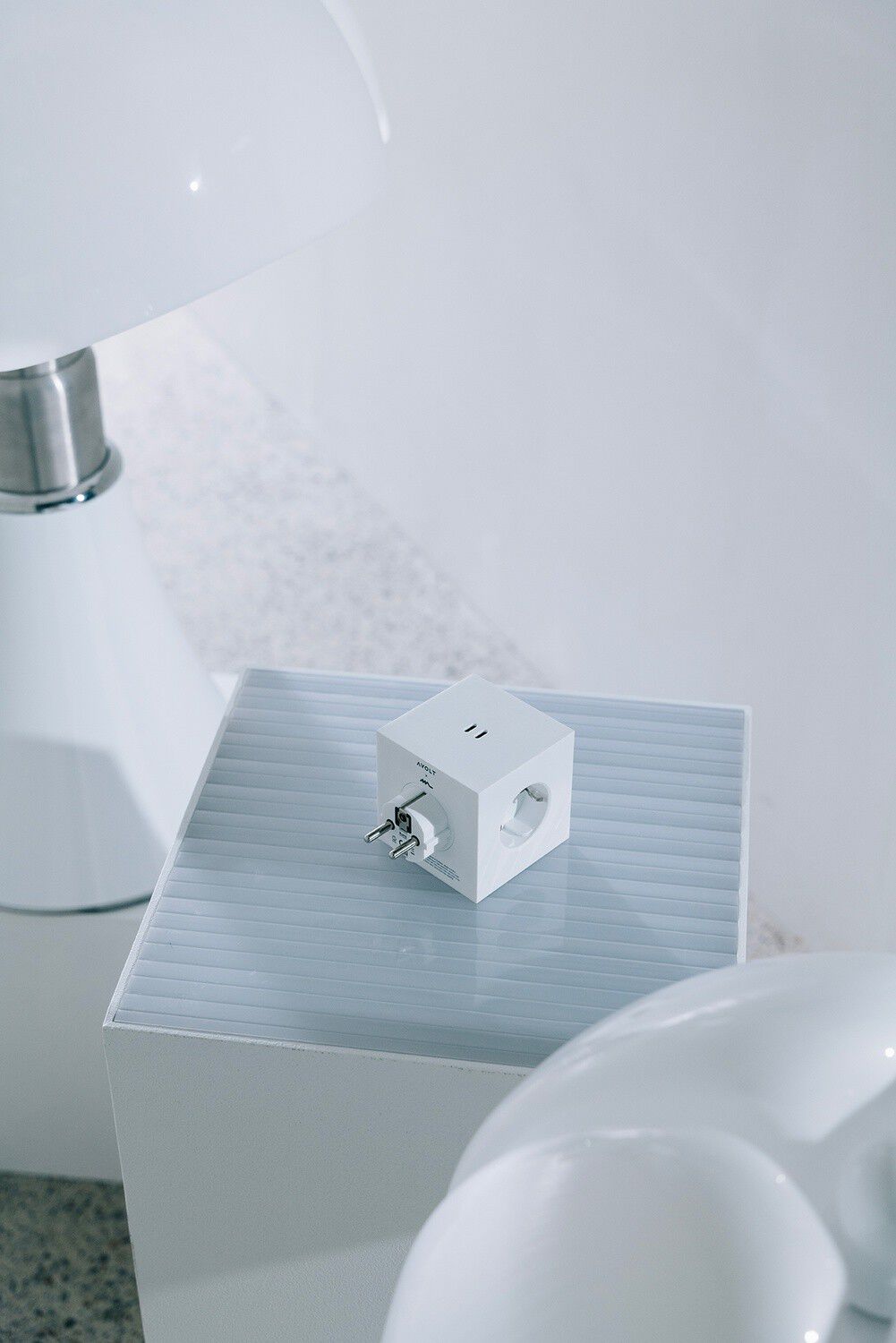 Square 2 - USB-C F - EU - Opal White