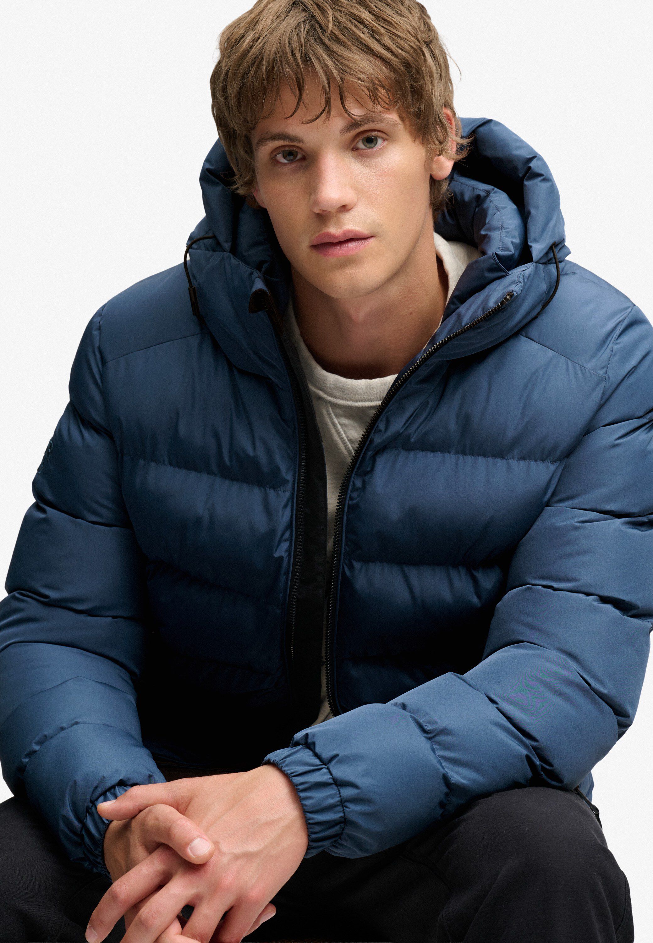 HOODED SPORTS PUFFER JACKET