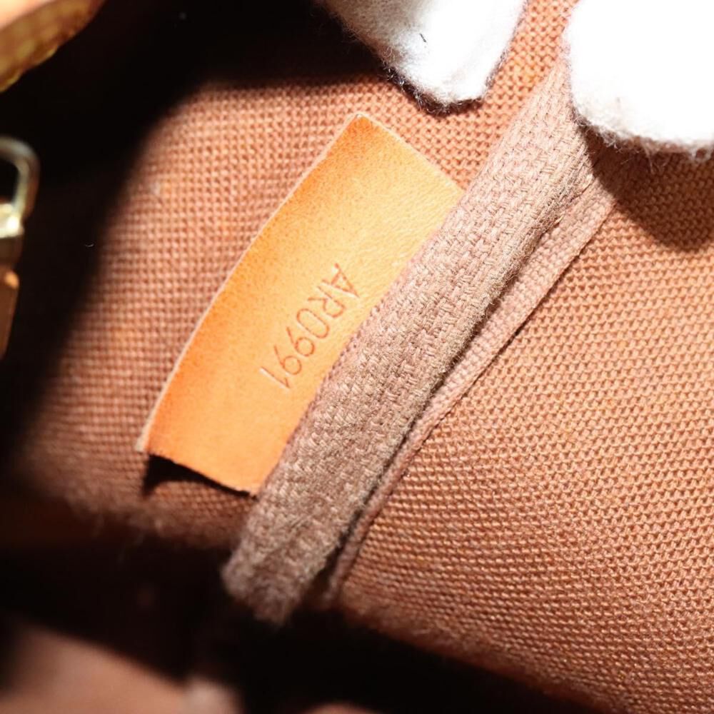 Louis Vuitton Gibeciere