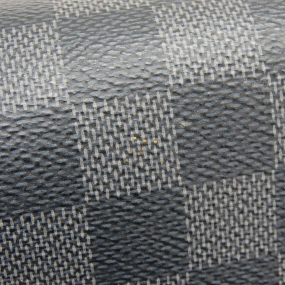 Louis Vuitton District