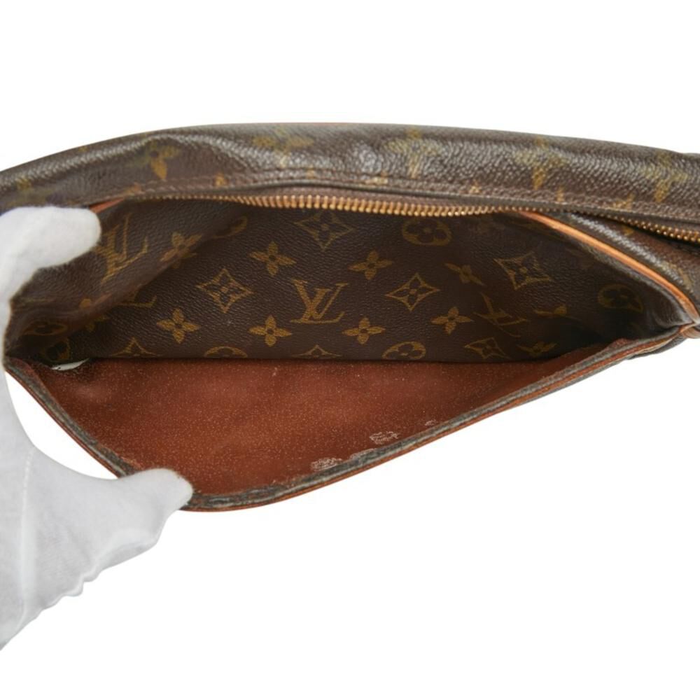 Louis Vuitton Clutch