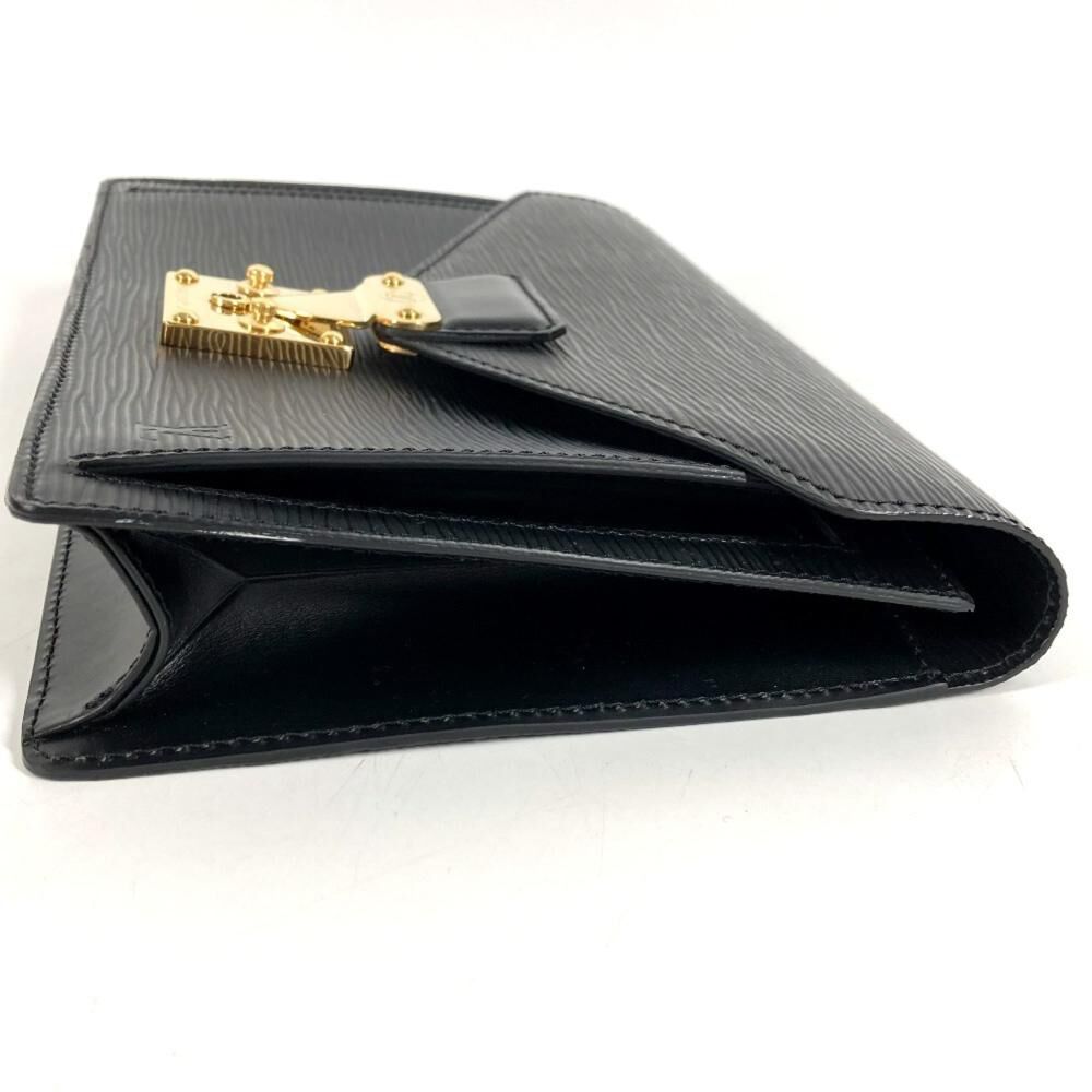 Louis Vuitton Clutch