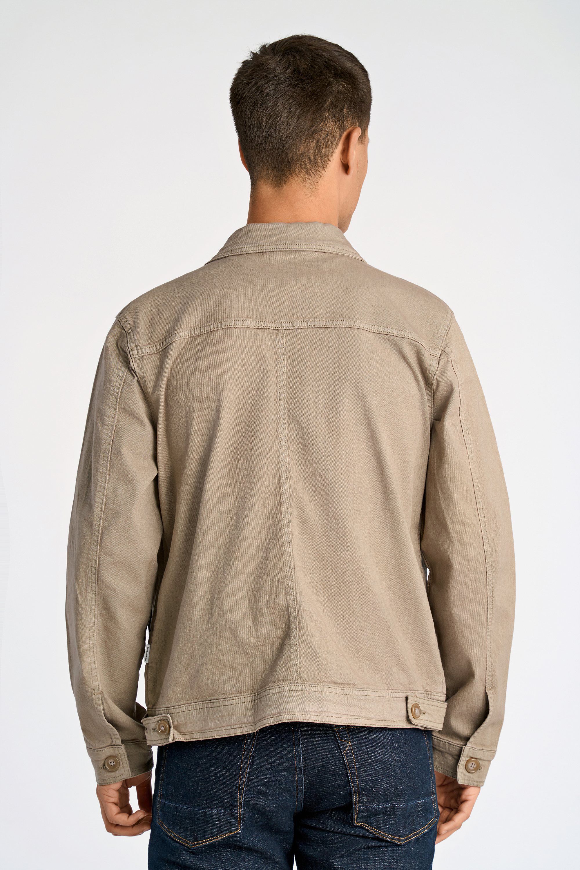 Cropped length overshirt
