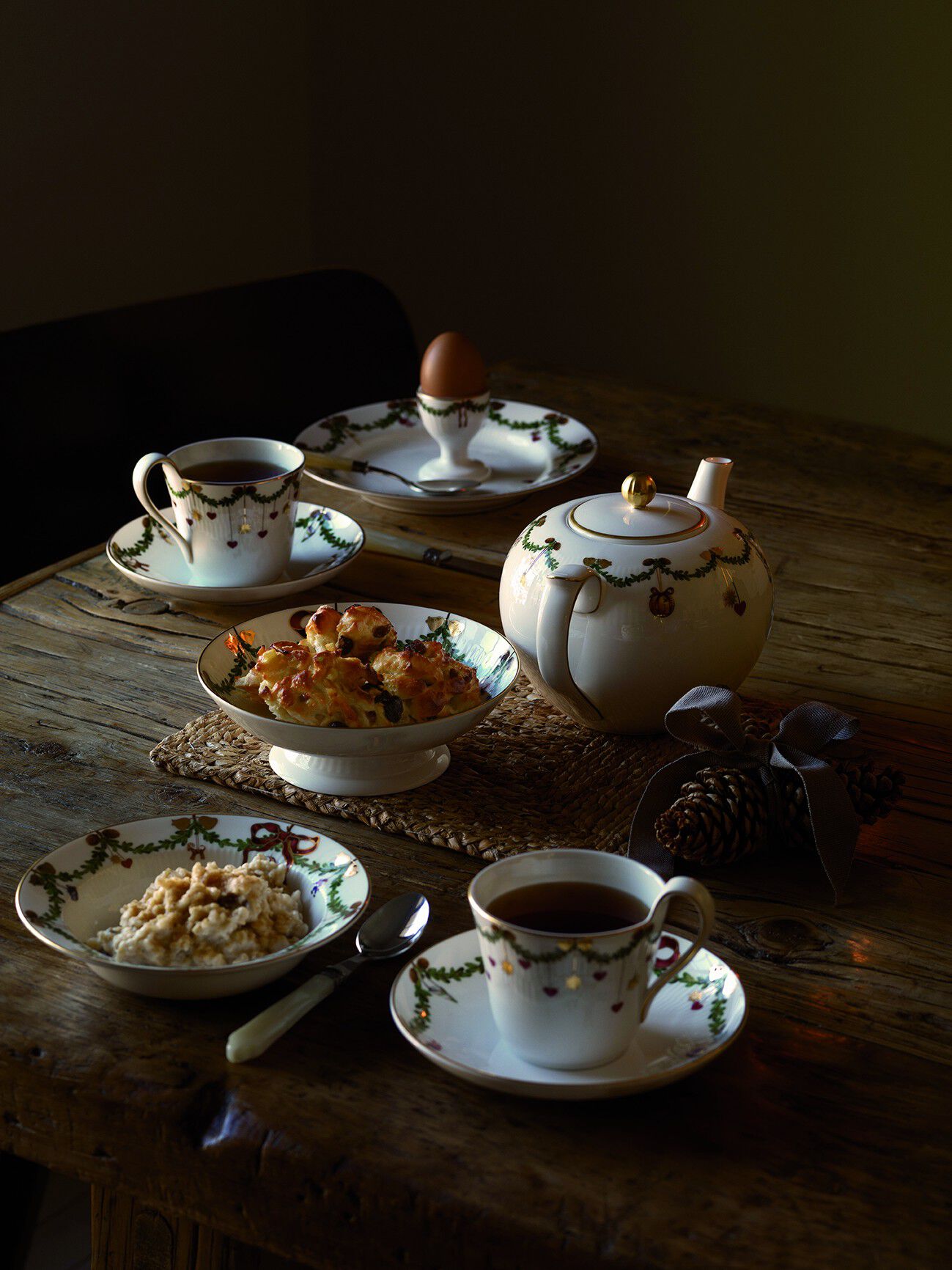 Stjerne Riflet Jul 16 cm. krukke med l&aring;g