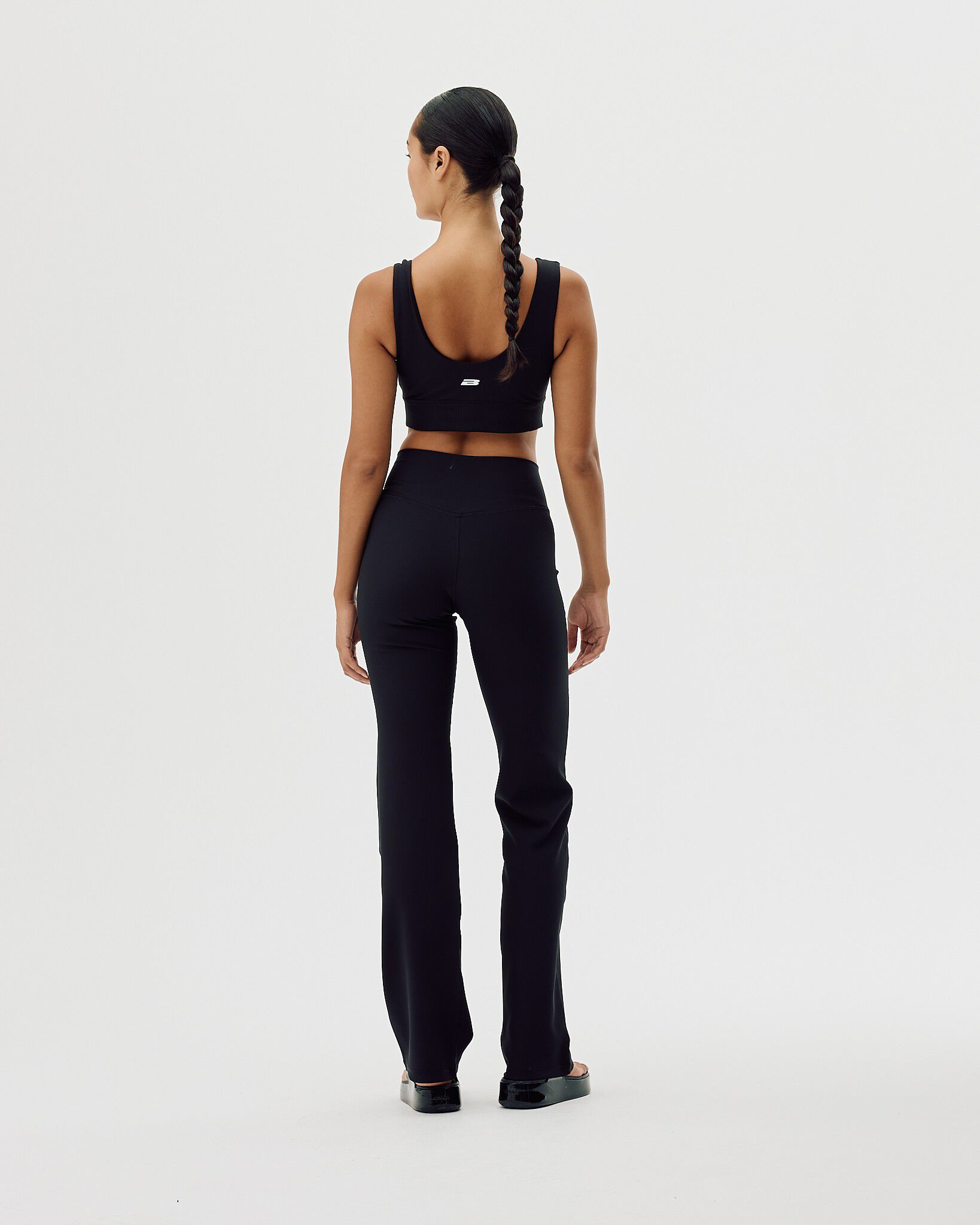 Wmns Active V-Neck Bra