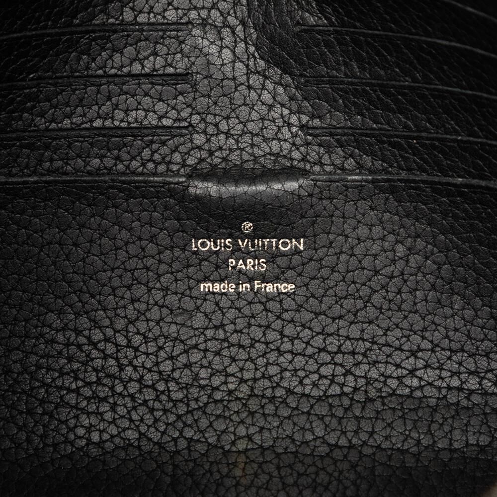 Louis Vuitton Clutch