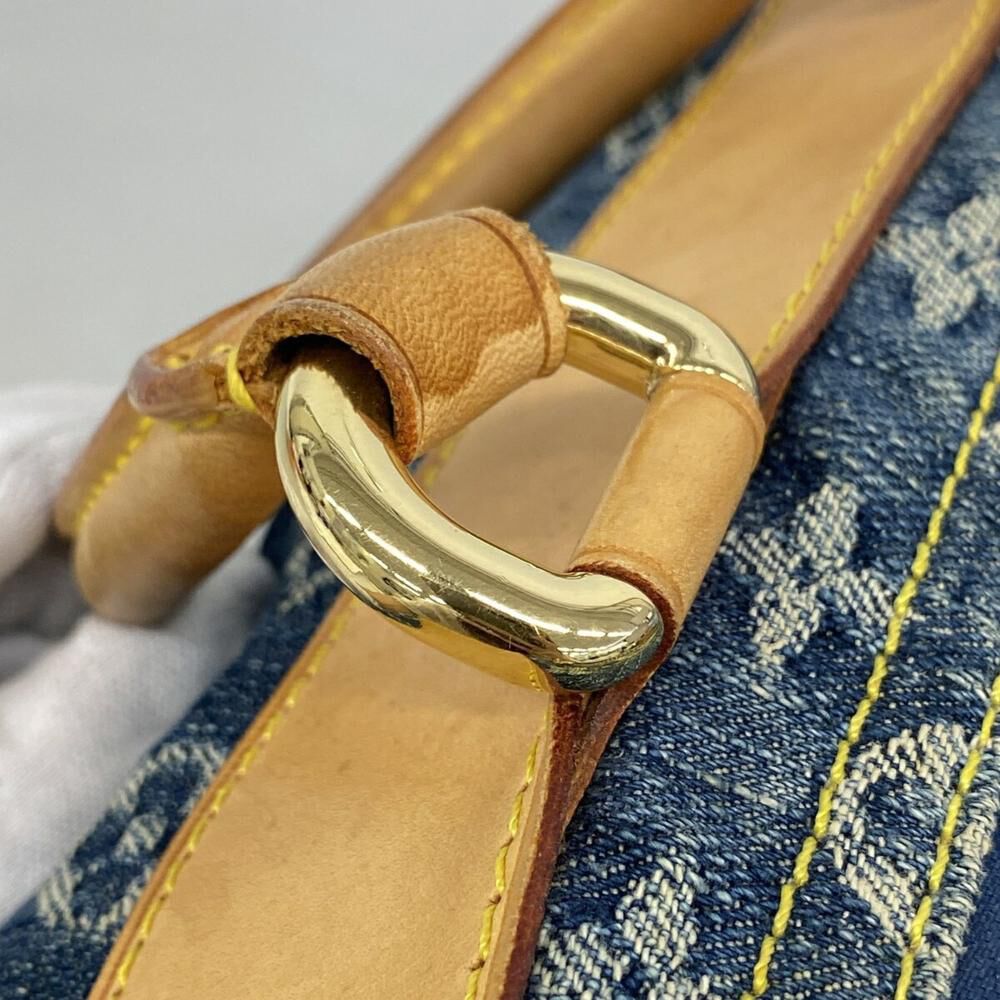 Louis Vuitton Speedy