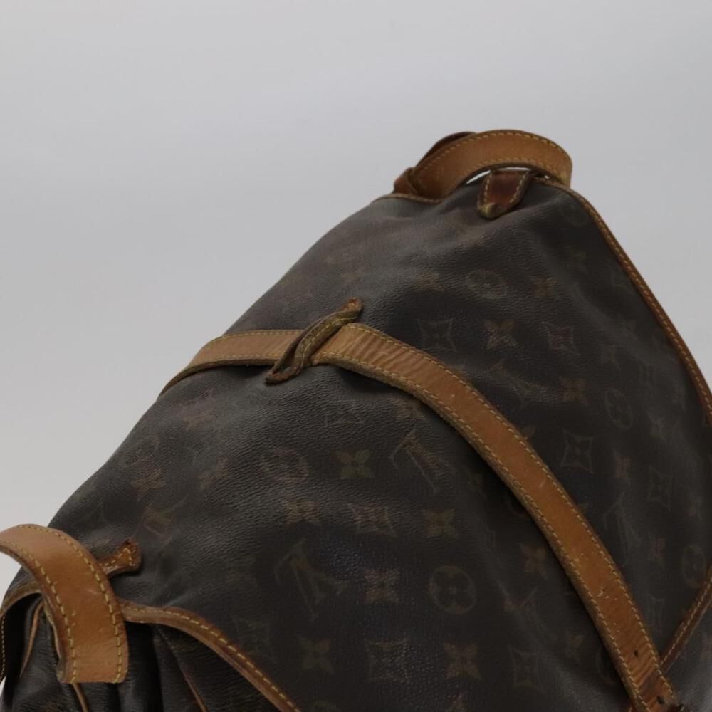 Louis Vuitton Saumur
