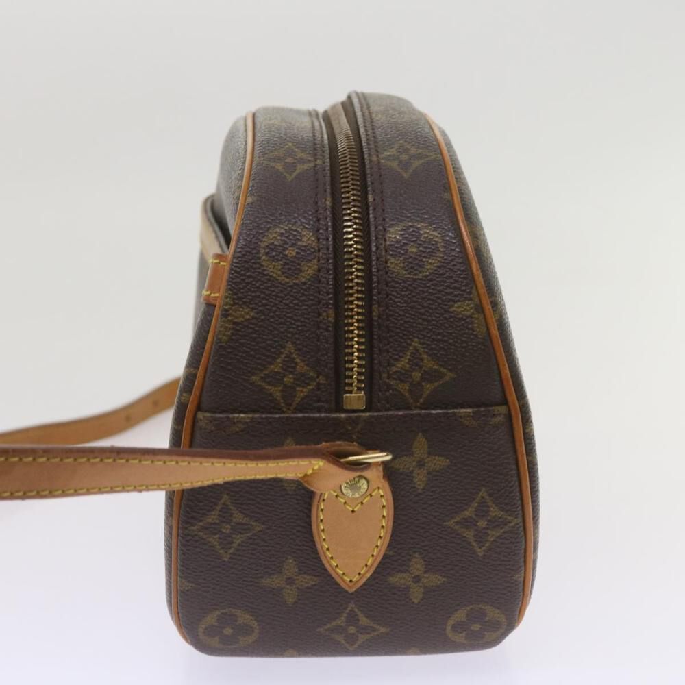 Louis Vuitton Shoulder Bags