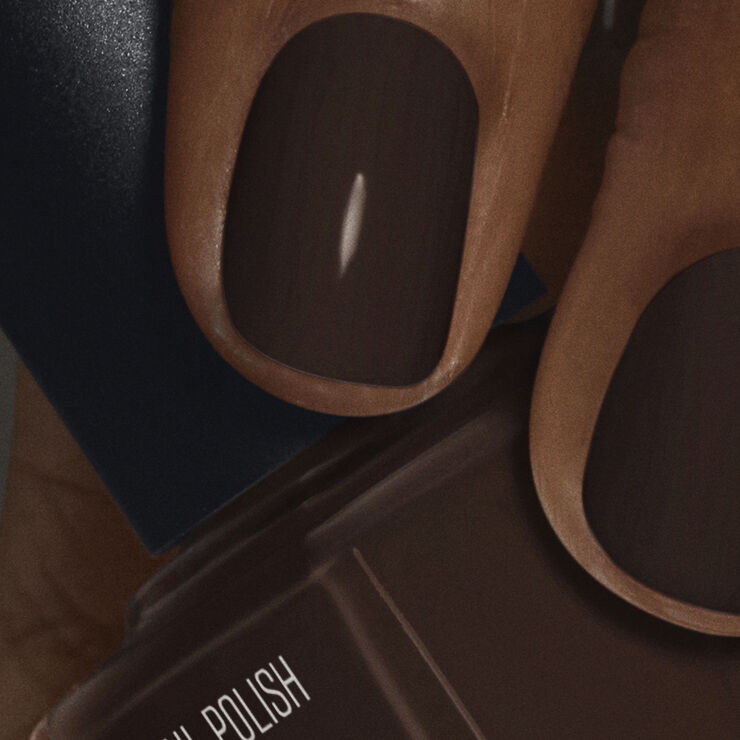 Nail Polish Raisin Black