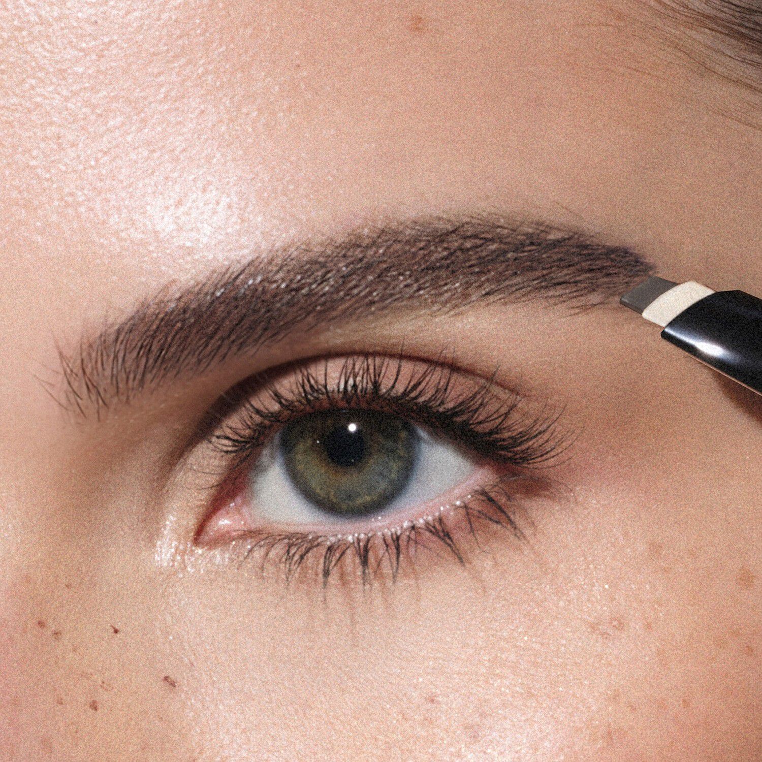 ArchiBrow Pencil - Ultra Precist &Ouml;gonbrynspenna Microblading-effekt