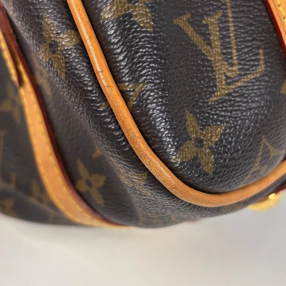 Louis Vuitton Shoulder Bags