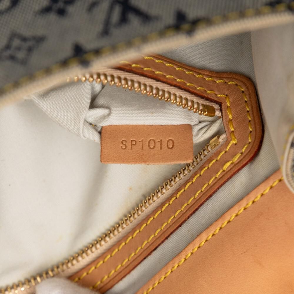 Louis Vuitton Shoulder Bags