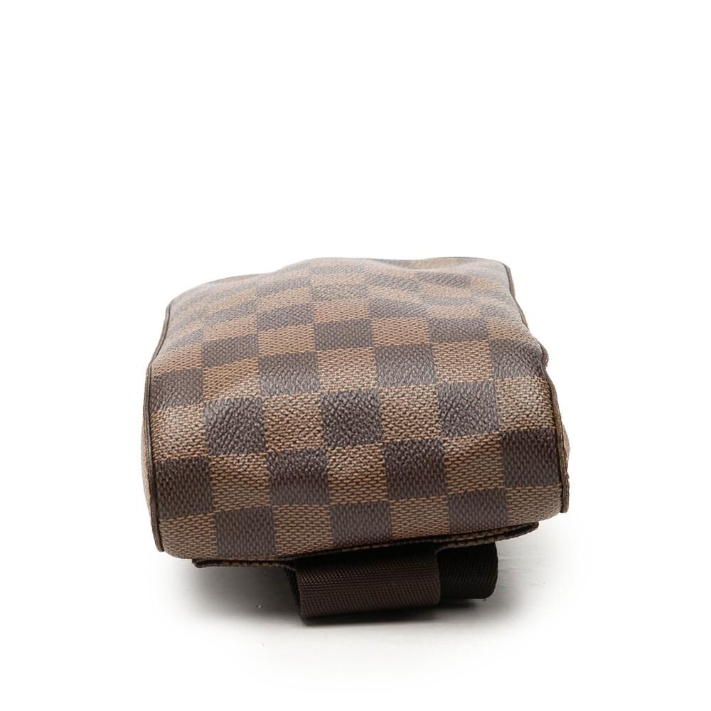 Louis Vuitton Shoulder Bags