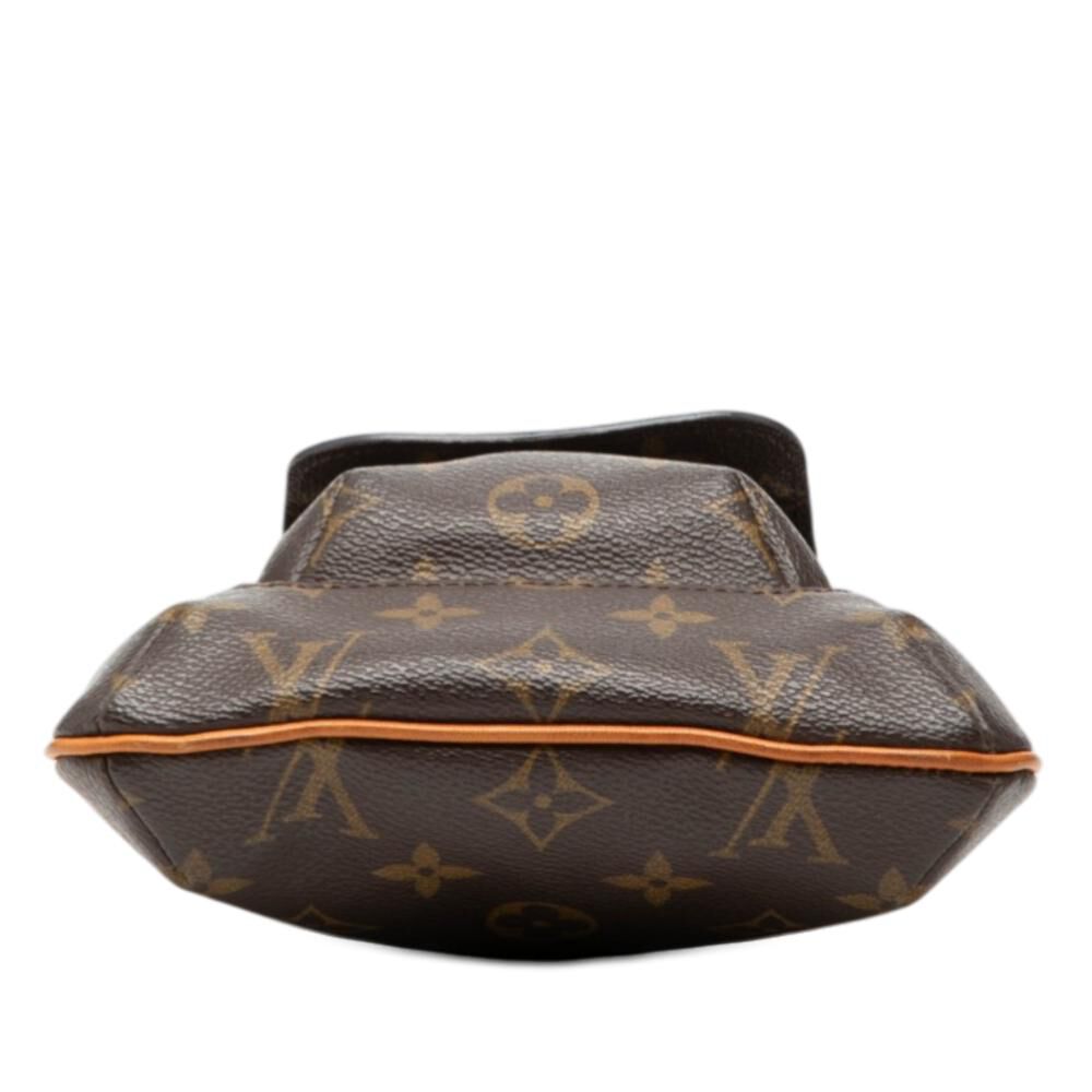 Louis Vuitton Clutch
