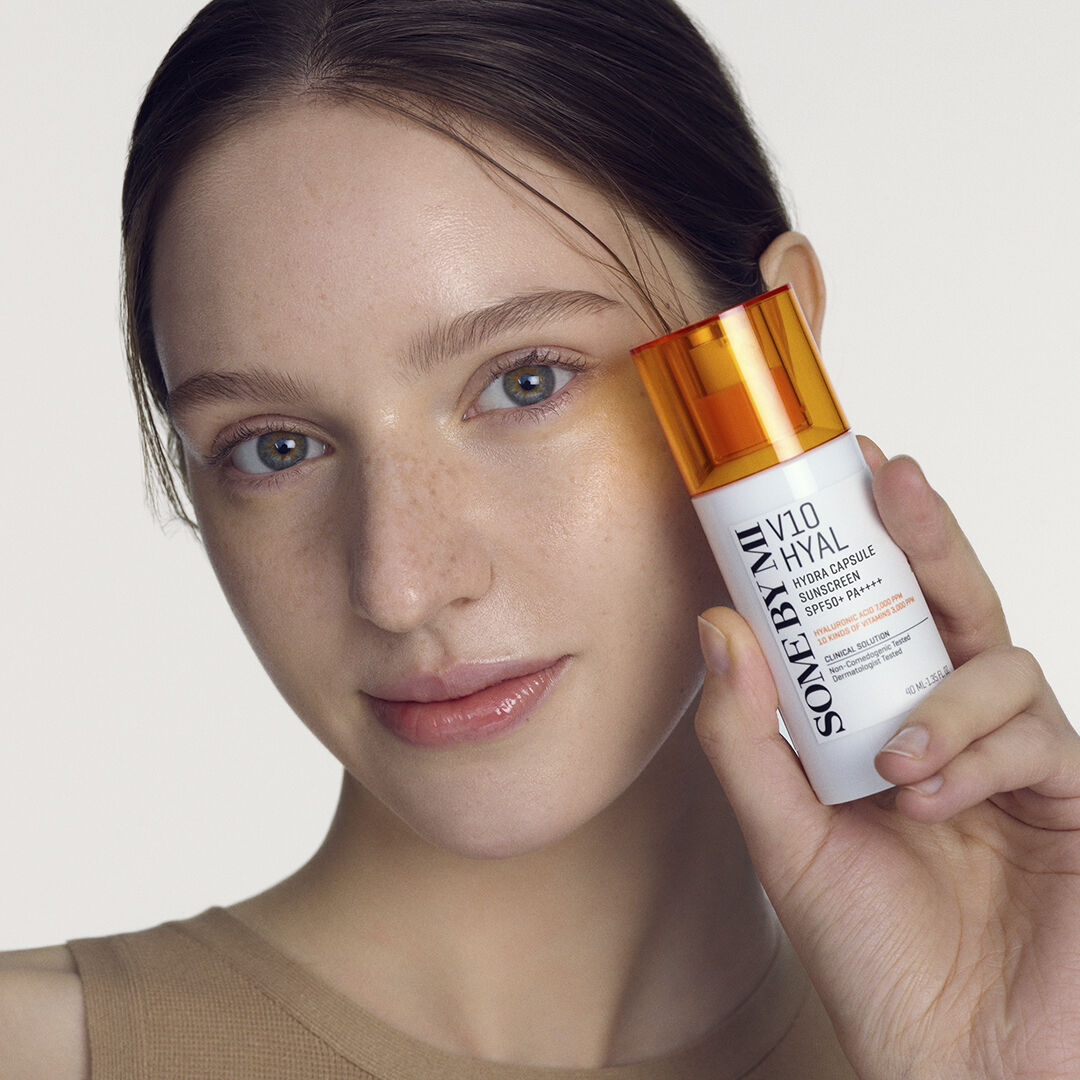 V10 Hyal Hydra Capsule sunscreen