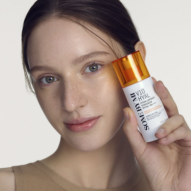V10 Hyal Hydra Capsule sunscreen