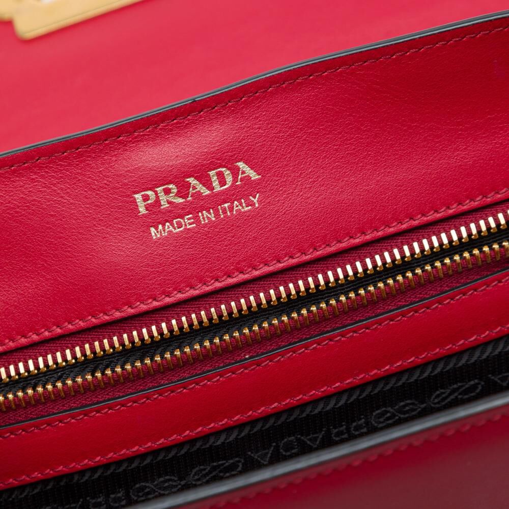 Prada Cahier