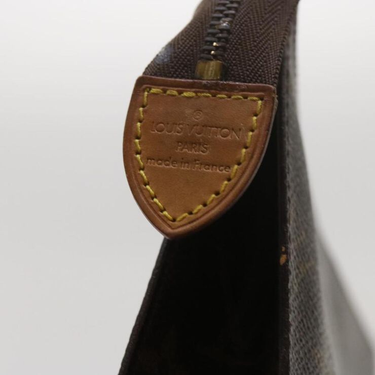 Louis Vuitton Poche Toilette