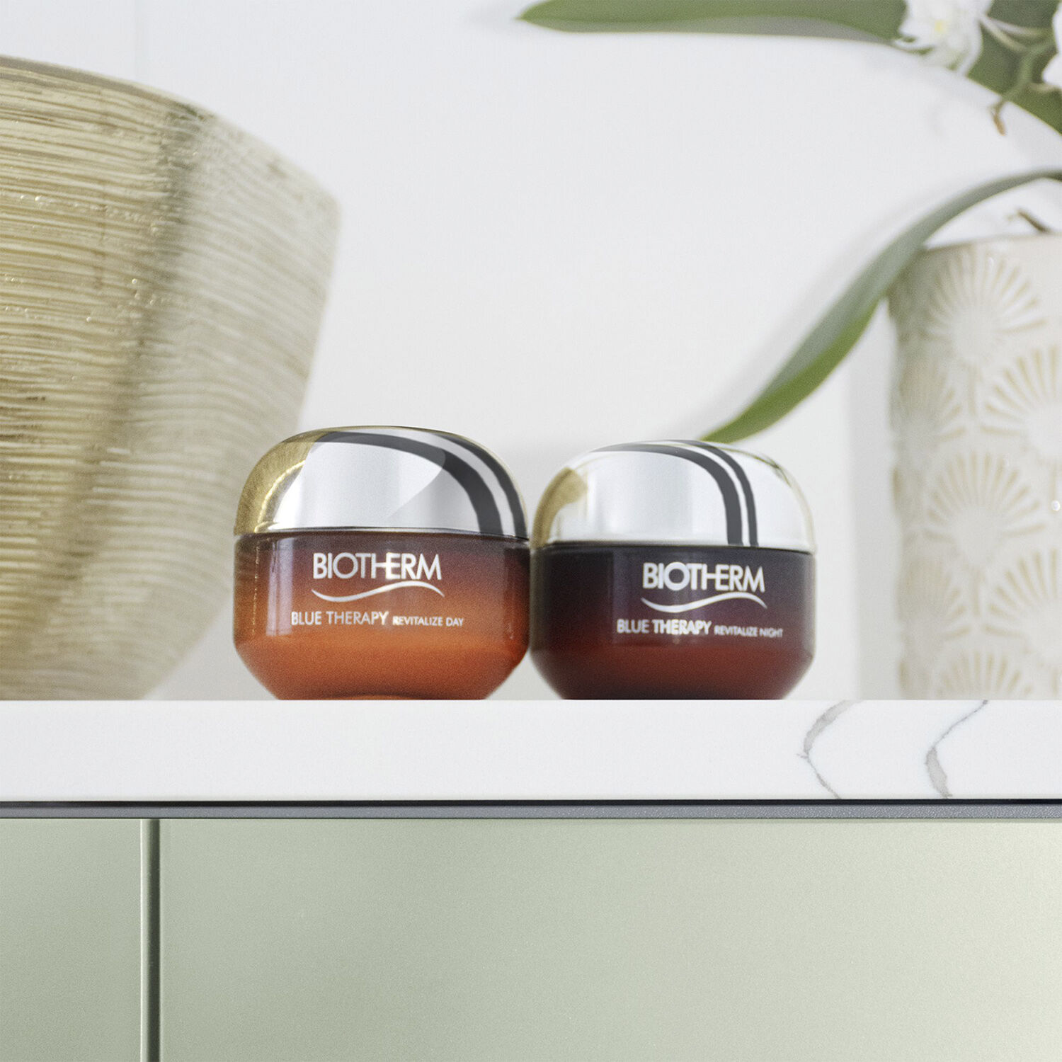 Biotherm Blue Therapy Amber Algae Revitalize Moisturizing Night 50ML