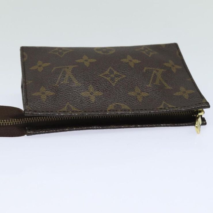 Louis Vuitton Poche Toilette