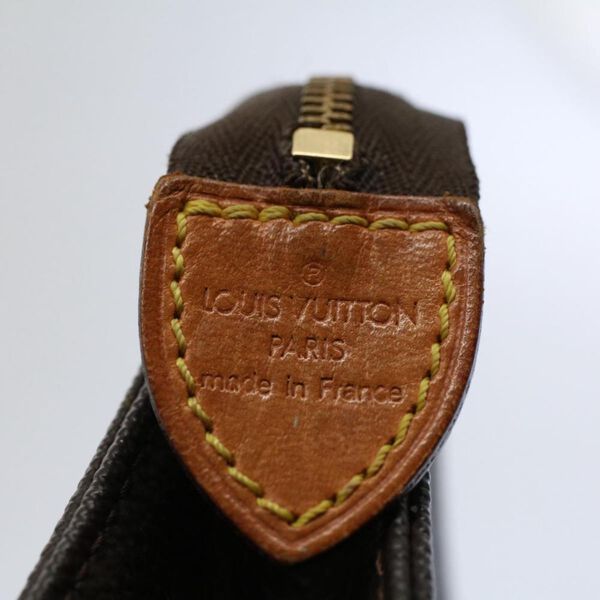 Louis Vuitton Poche Toilette