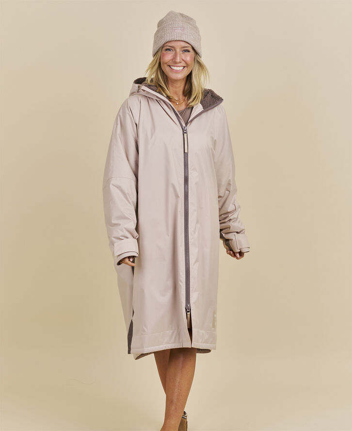 Cartel x Monday Bliss Winterswim Changing Robe - Sand