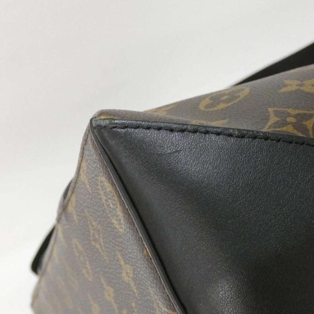 Louis Vuitton Tote