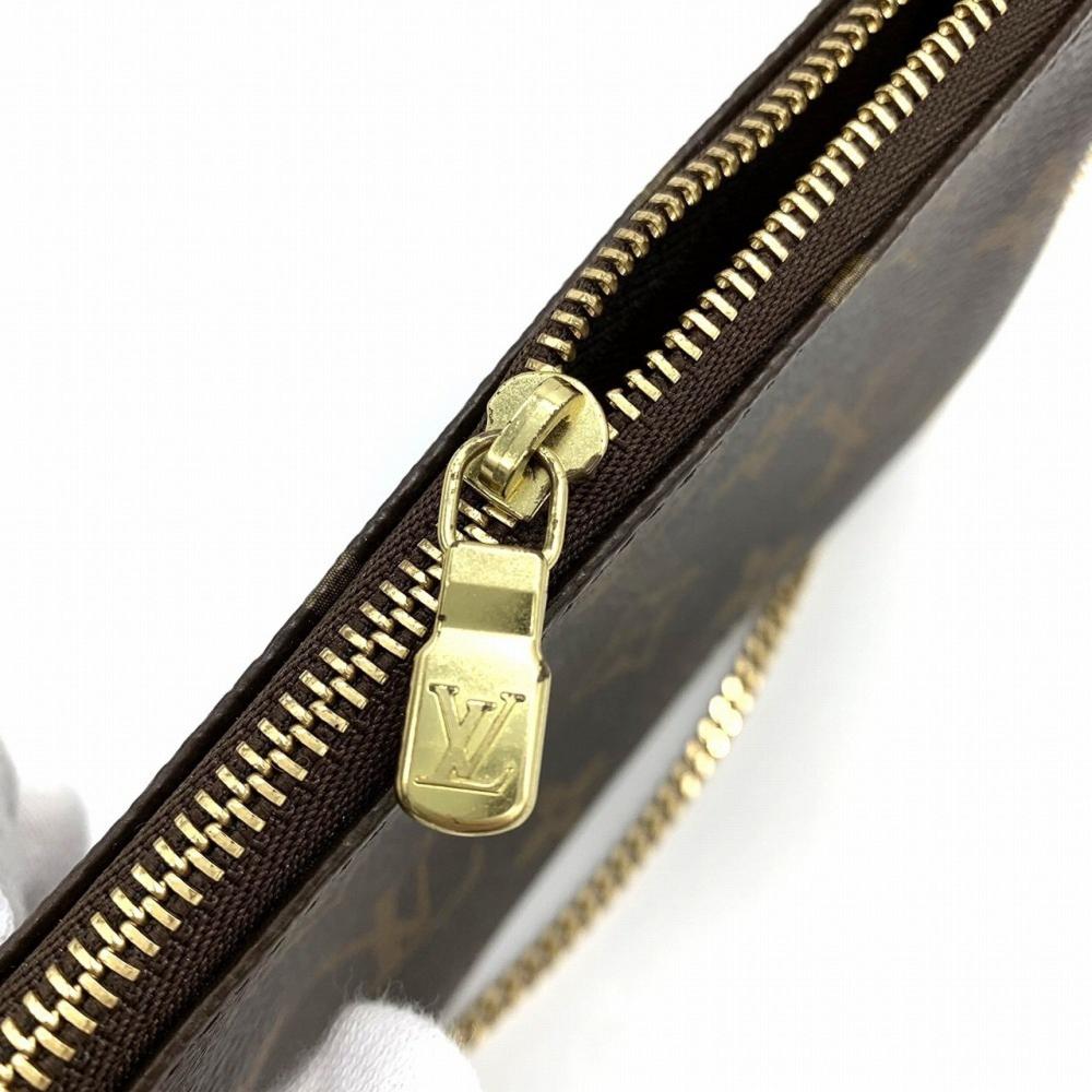 Louis Vuitton Vintage Pochette Accessoires Stl. - Necessär Från Magasin