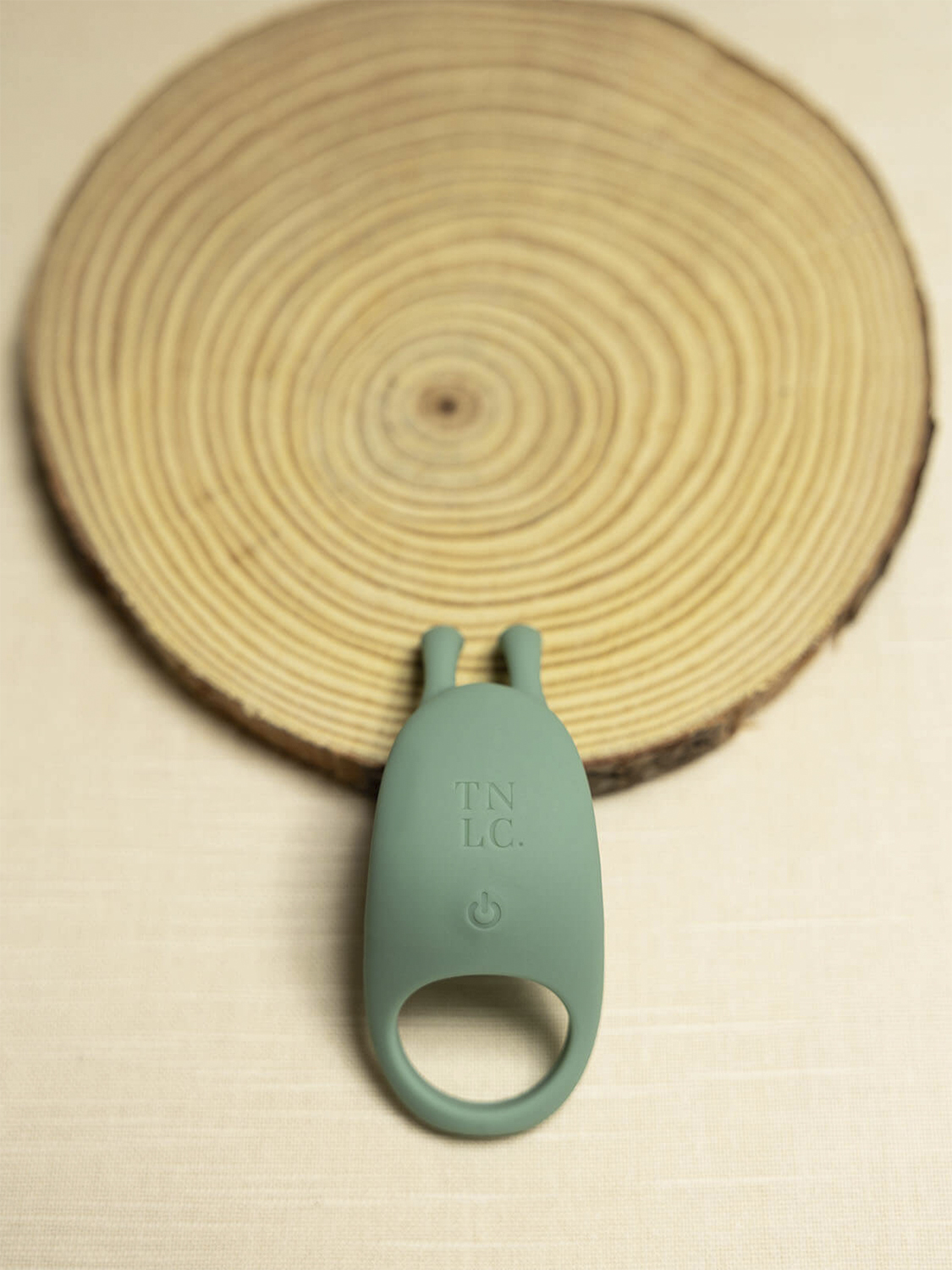 The Natural Love Company Cilantro Penis Vibrator 0008 8cm x 3xm - Penisringar Från Magasin