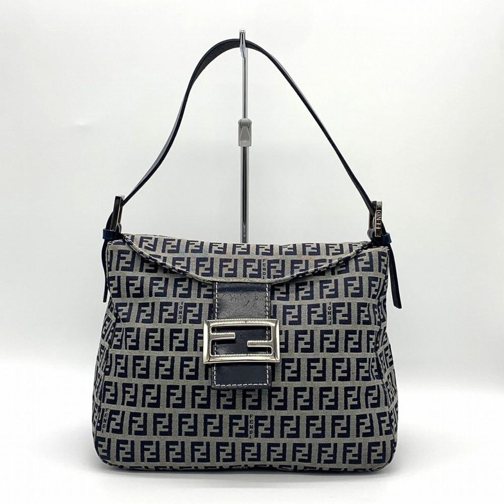 Fendi Vintage Shoulder Bag Stl. - Axelremsväskor Från Magasin