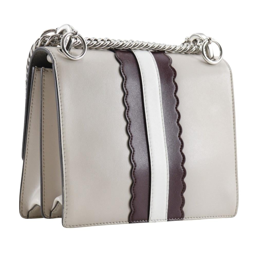 Fendi Vintage Shoulder Bag Stl. - Axelremsväskor Från Magasin