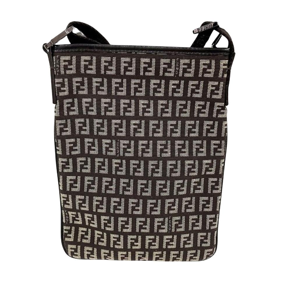 Fendi Vintage Shoulder Bag Stl. - Axelremsväskor Från Magasin