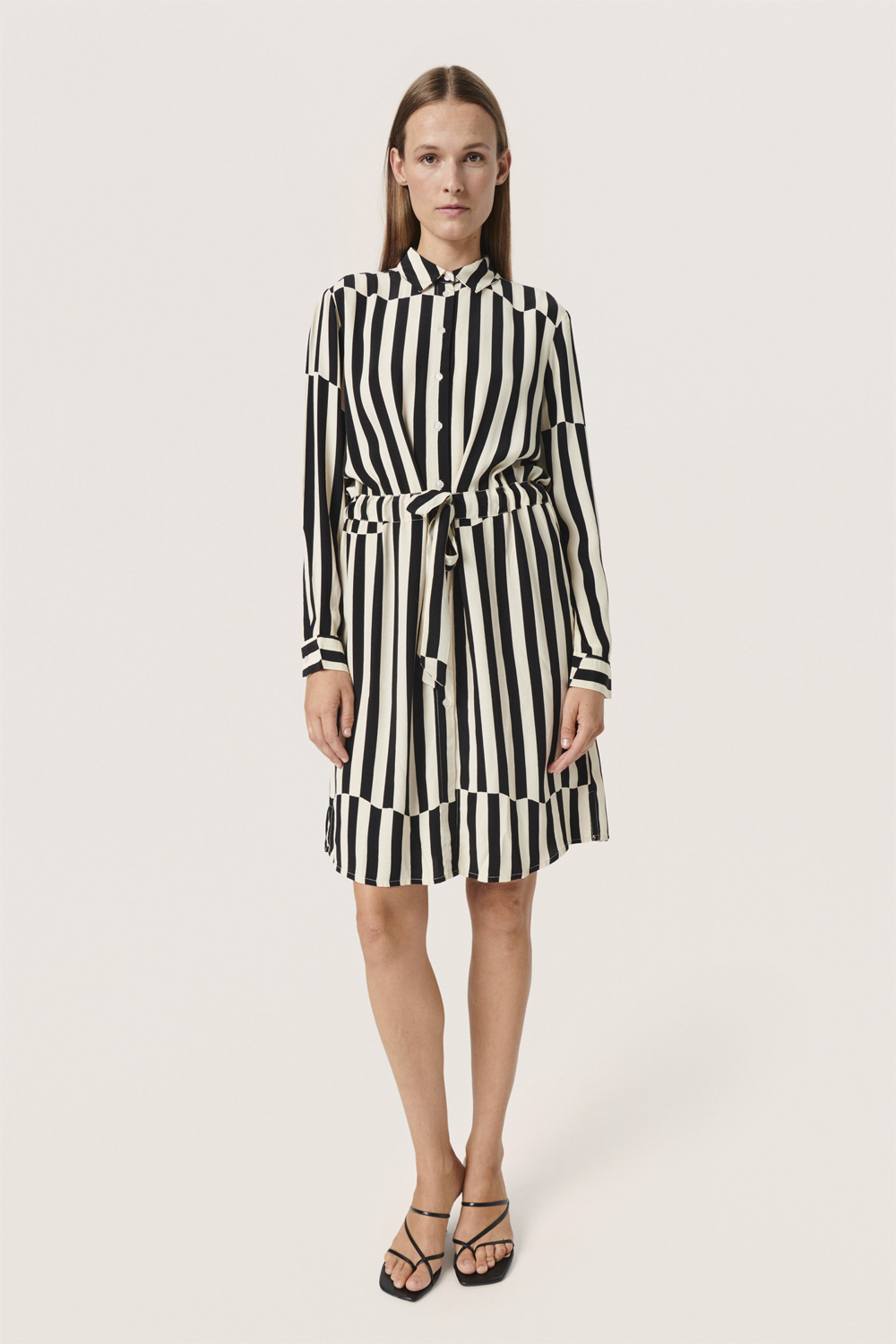 Soaked in Luxury Slmolly Shirt Dress LS Dam Midiklänningar Stl. XS - Från Magasin