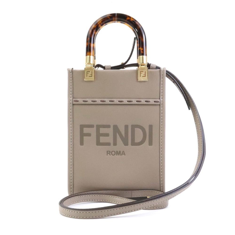 Fendi Vintage Shoulder Bag Stl. - Axelremsväskor Från Magasin