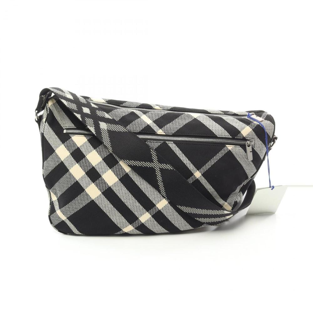 Burberry Vintage Shoulder Bag Stl. - Axelremsväskor Från Magasin