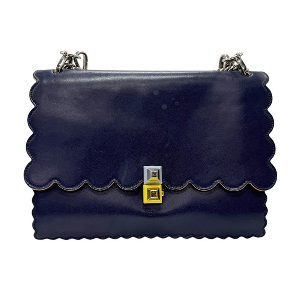 Fendi Vintage Shoulder Bag Stl. - Axelremsväskor Från Magasin