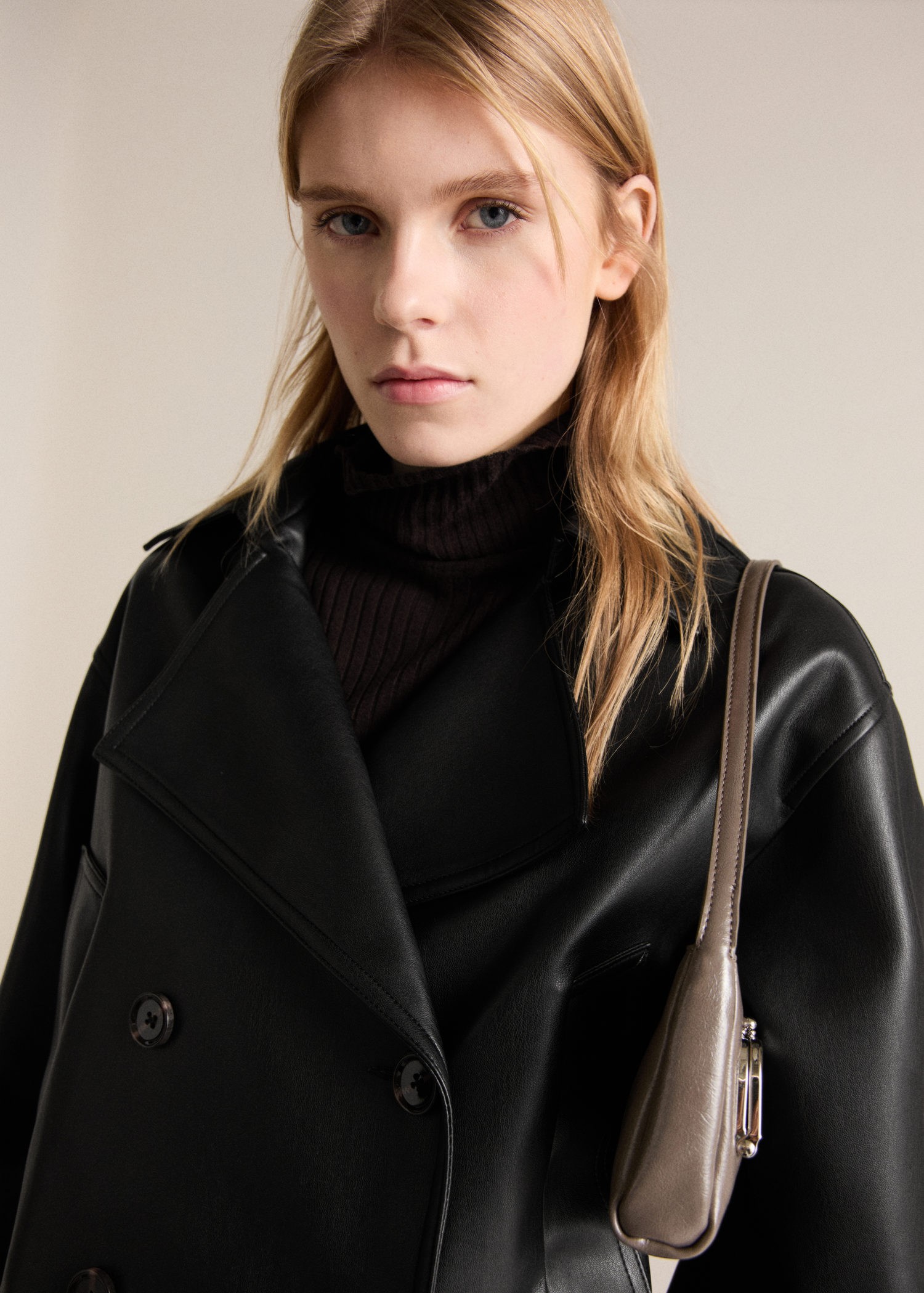 MANGO Leather Effect Crop Jacket Dam Jackor Stl. XXS - Från Magasin